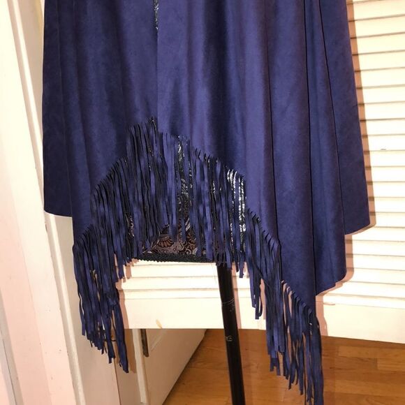 INC Boho Fringe Vegan Suede Vest in Deep Midnight 🕛 Blue. - Picture 6 of 9